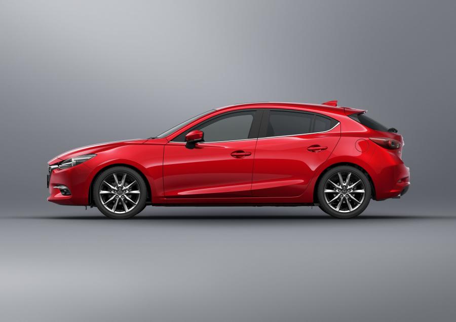  Mazda Axela Hatchback 2016 года  (фото 5 из 13)